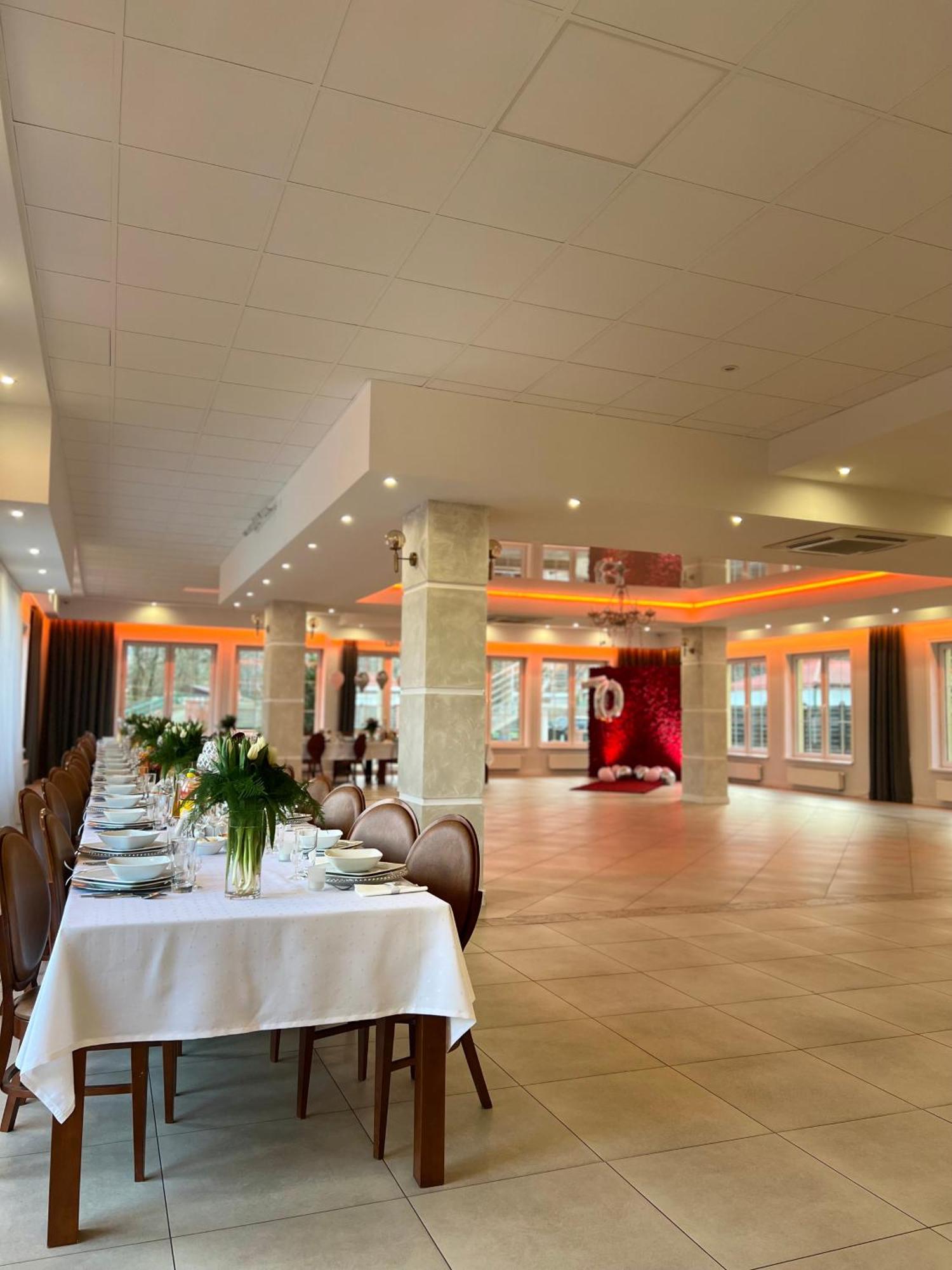 Pensjonat I Klub Jezdziecki Michelin Wloclawek Exterior photo